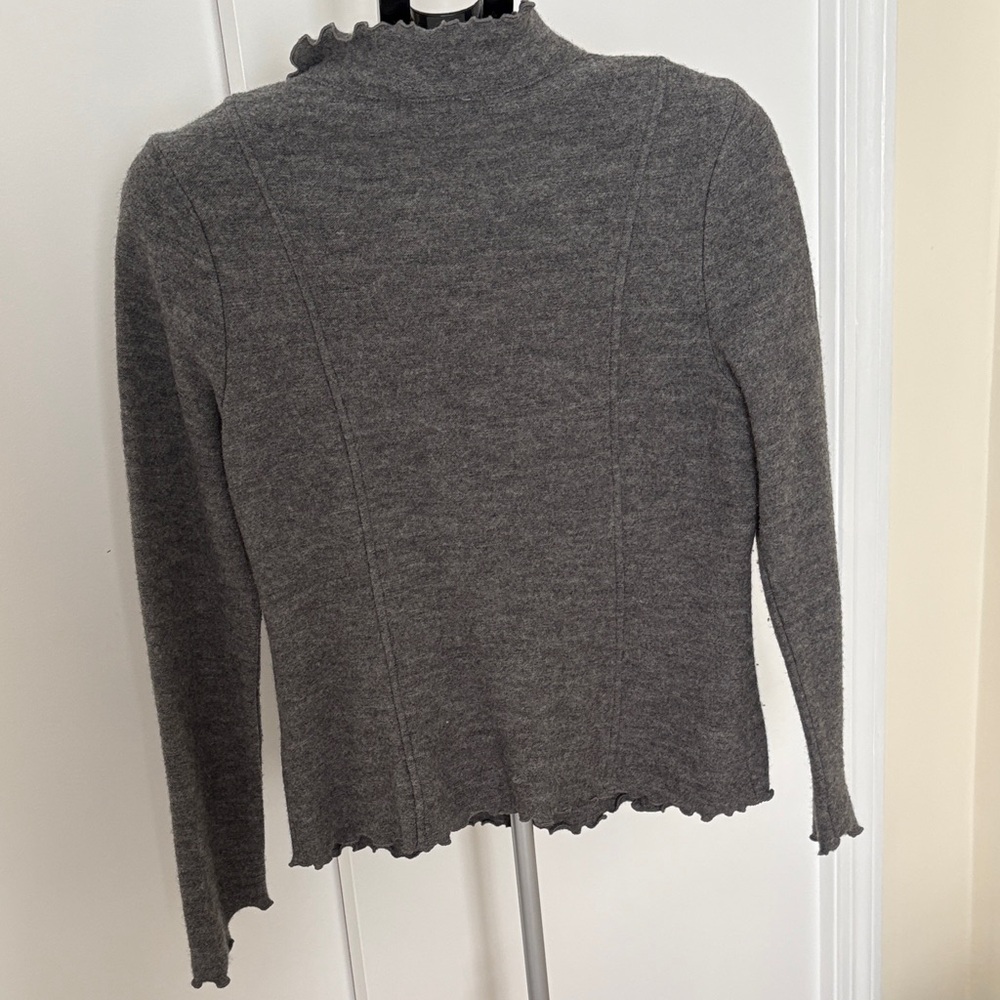 Unique Gray Wool Ruffled Women's Sweater - Picture 7 of 9